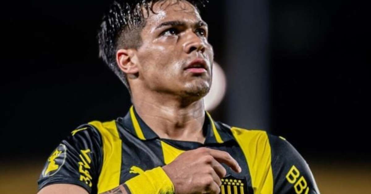 Grêmio espera desfecho sobre Arezo e planeja venda para fortalecer suas finanças