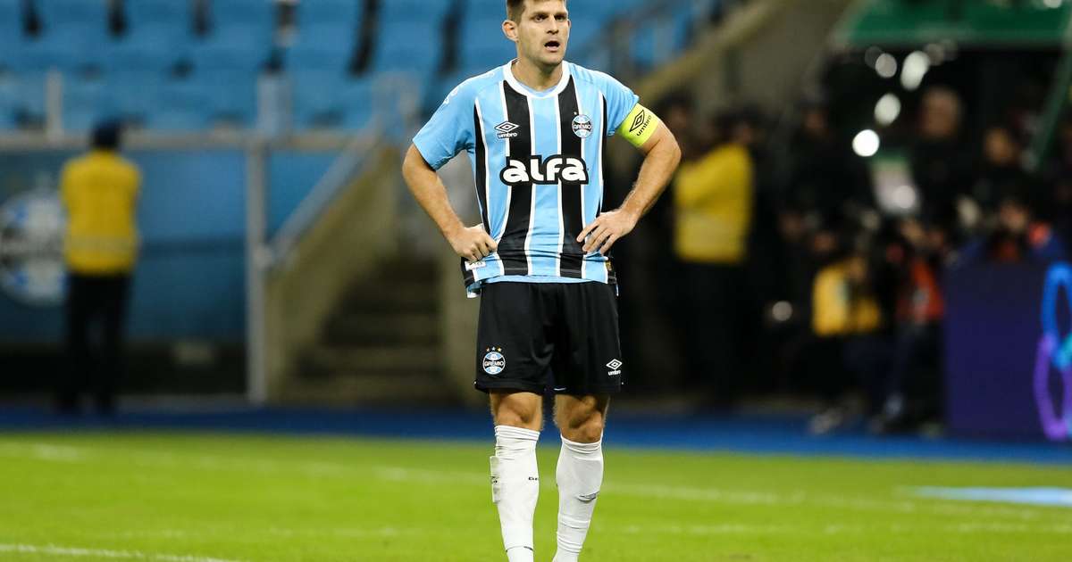 Grêmio perde Kannemann por lesão e define nova zaga para enfrentar o Cruzeiro no Brasileirão