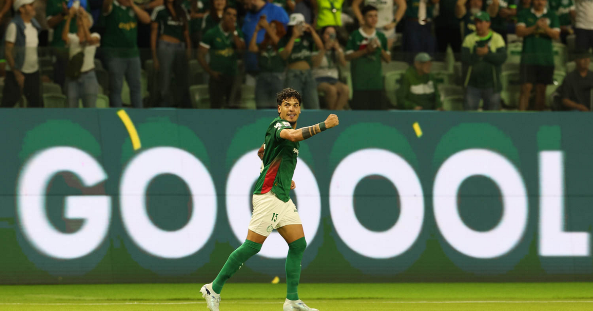 Gomez marca no início e Palmeiras vence mais uma no Brasileirão