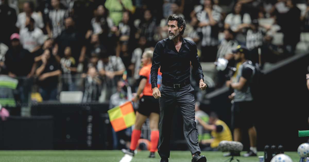 Domínguez freia expectativa por reforços e cobra foco imediato no Atlético-MG