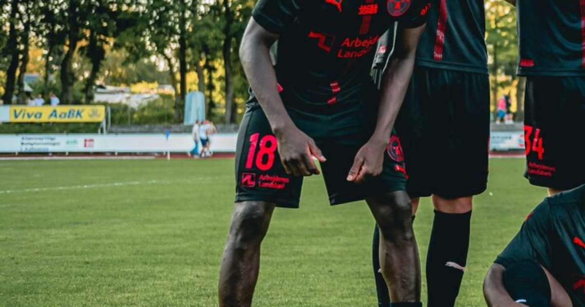 Jogador é esfaqueado na Dinamarca e tem quadro estável após acordar do coma