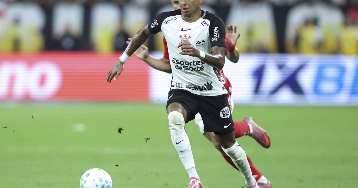 Lingard decide e Corinthians vence jogo de ida da Copa do Brasil