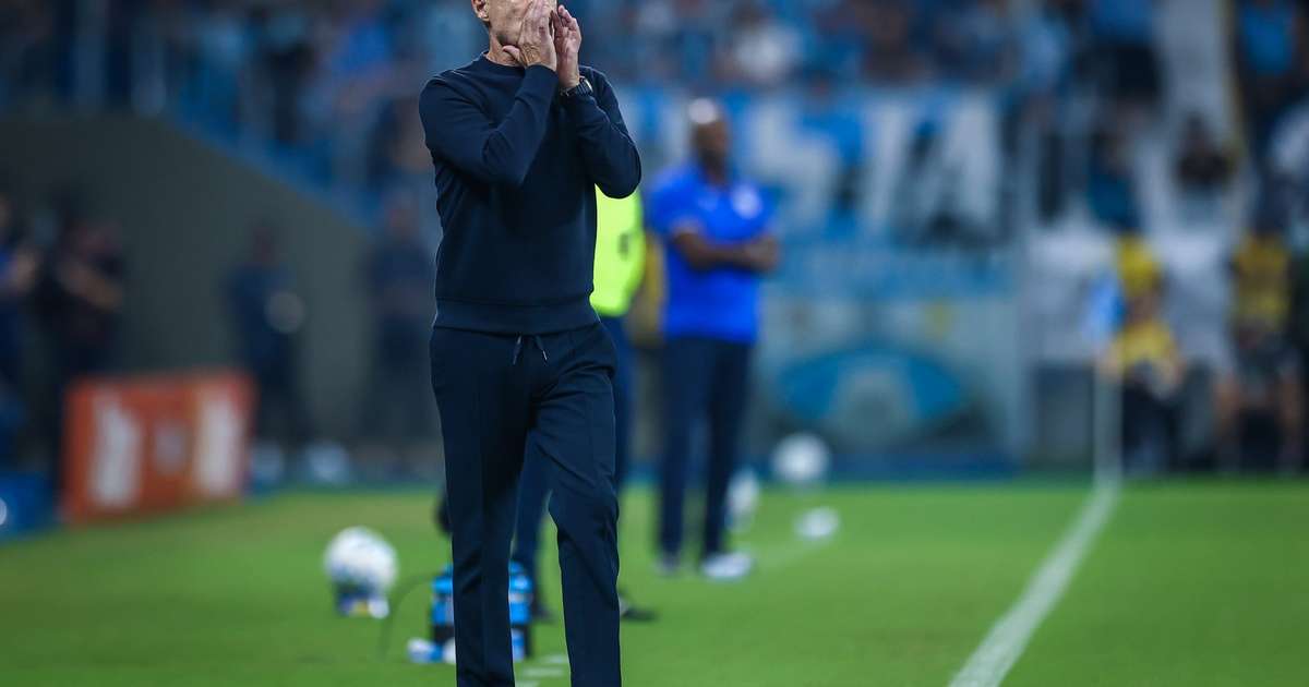 Luís Castro Analisa Estratégias e Celebra Conquista do Grêmio na Copa do Brasil