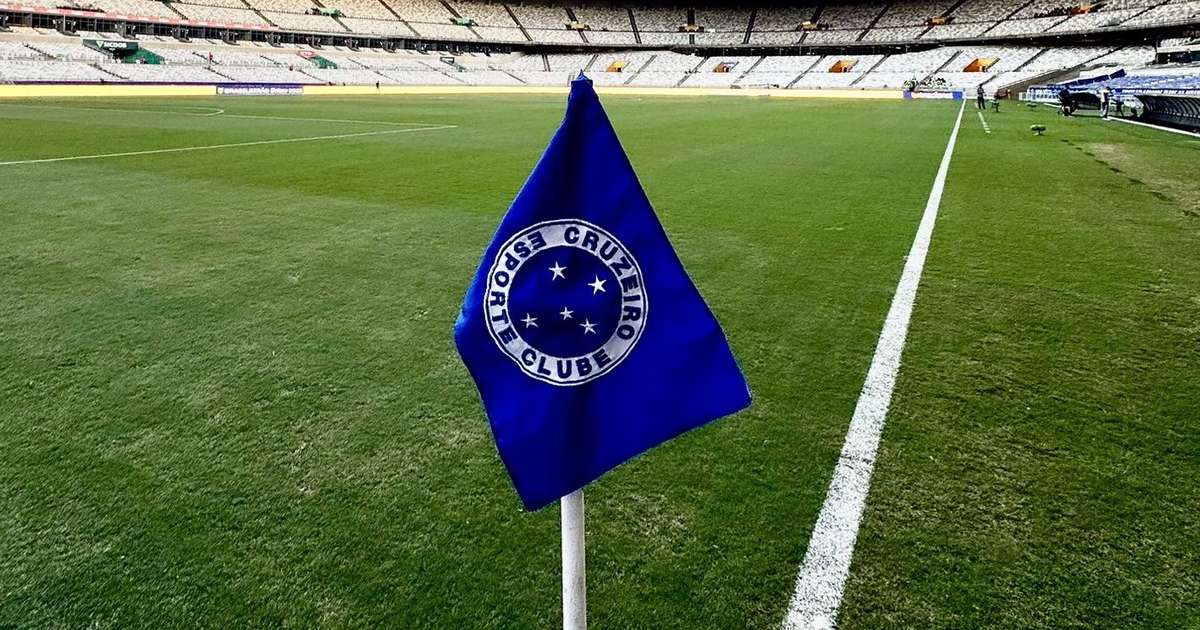 Cruzeiro entra na disputa por zagueiro do Botafogo