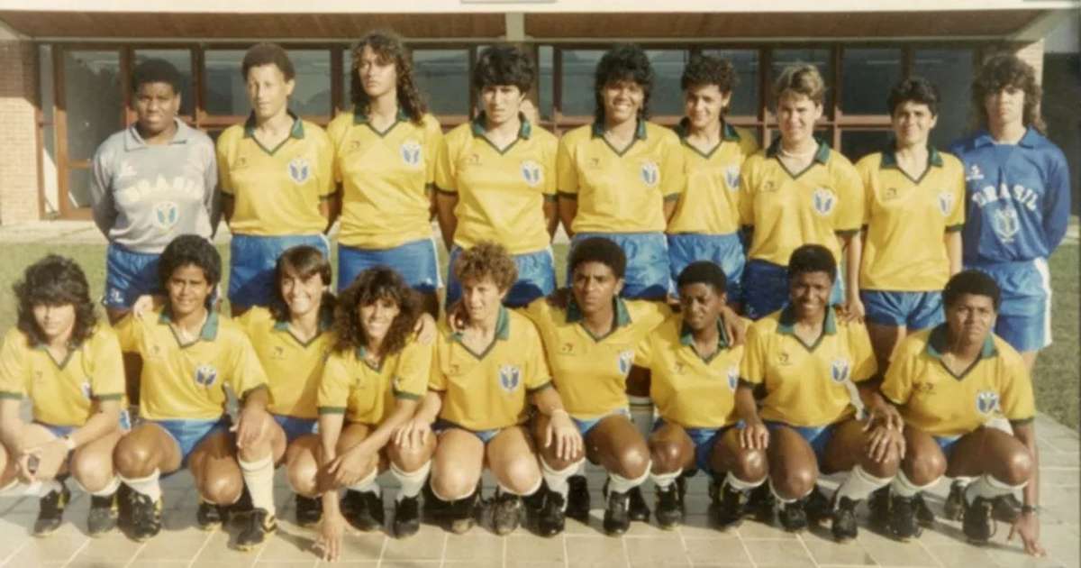 Atletas brasileiras do primeiro torneio feminino da FIFA podem receber premiação após projeto de lei; entenda