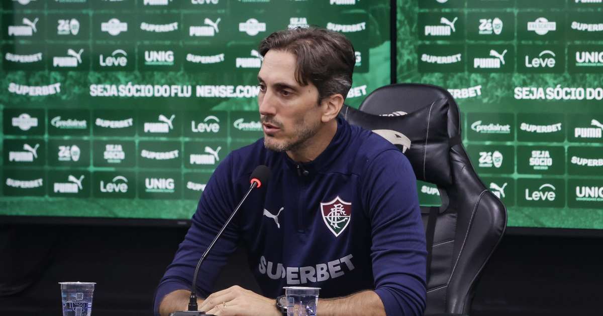 Zubeldía critica gramado após empate do Fluminense na Copa do Brasil: "Não estamos cuidando do jogador"