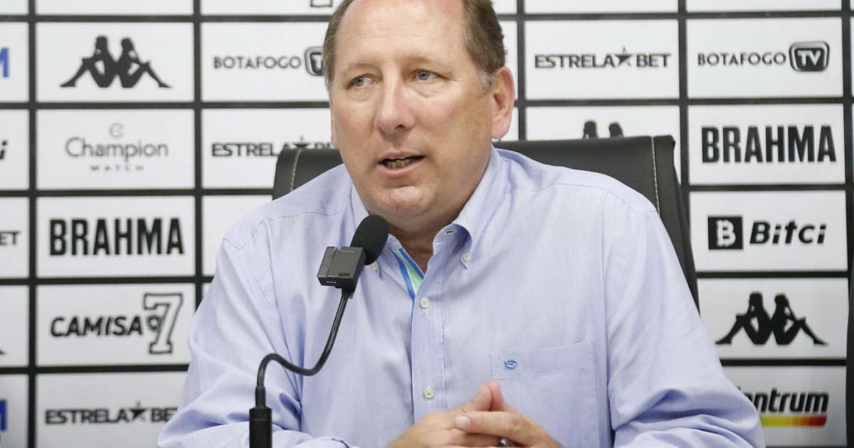 John Textor promete volta ao comando após ser afastado do Botafogo