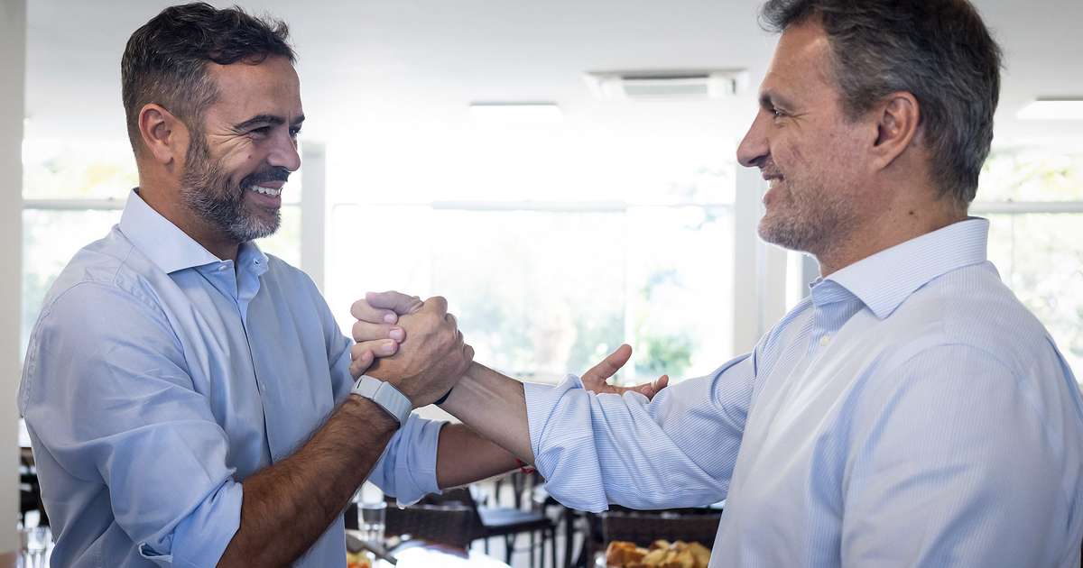 Cruzeiro Define Estratégia para o Mercado: Direção Focada na Contratação de Dois Atacantes