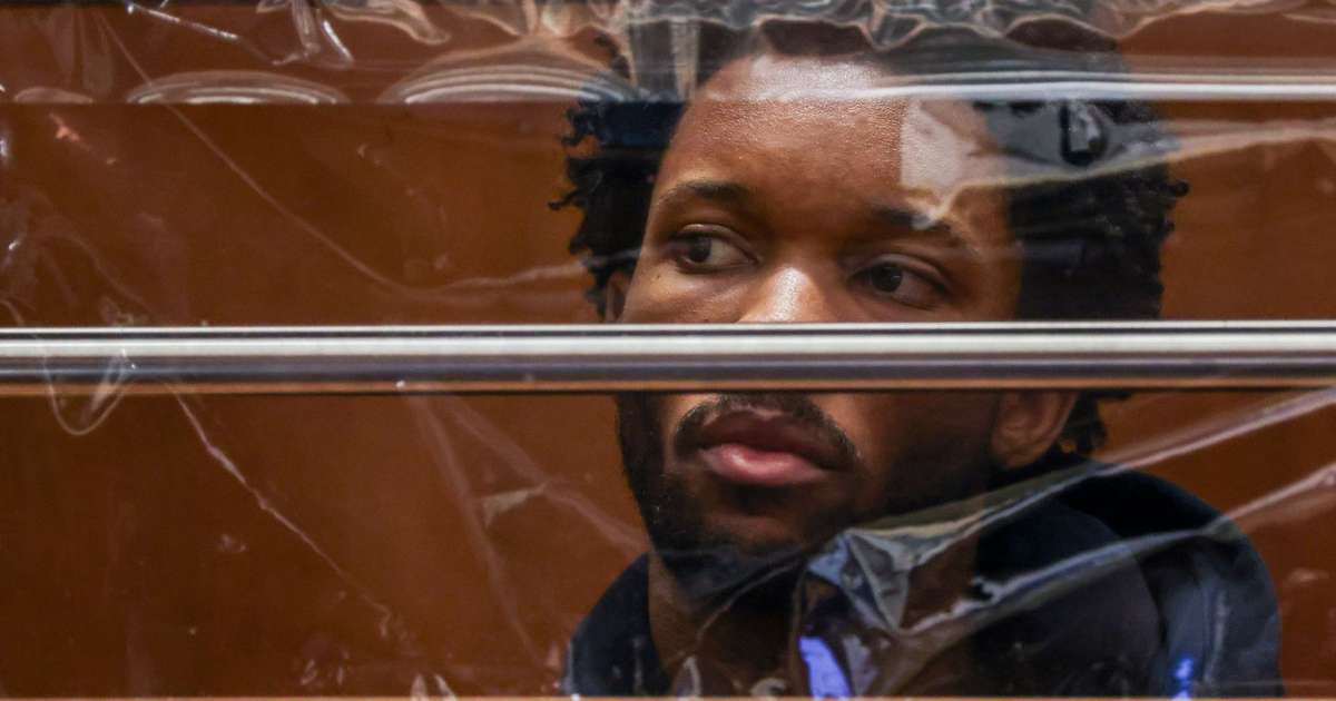 D4vd possuía 'uma quantidade significativa de pornografia infantil', diz promotoria