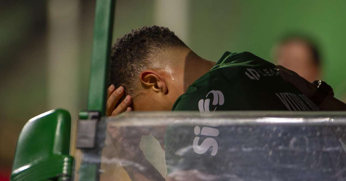 Vitor Roque passará por cirurgia após sofrer nova lesão na Copa do Brasil