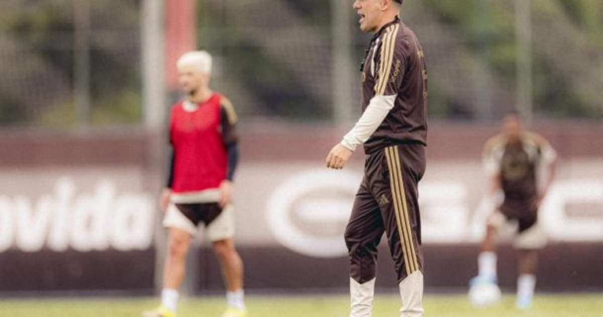 Jardim Resgata Estratégia e Monta Time para o Embate Crucial contra o Atlético