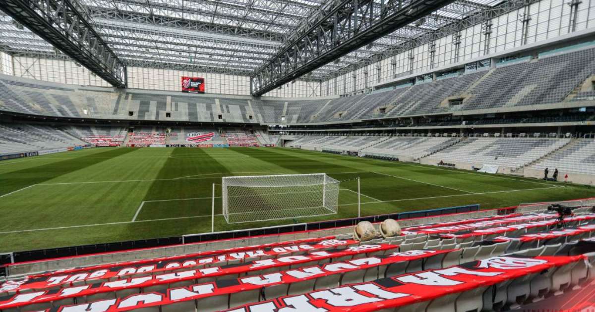Athletico recebe o Vitória no Brasileirão; mandante tem o favoritismo