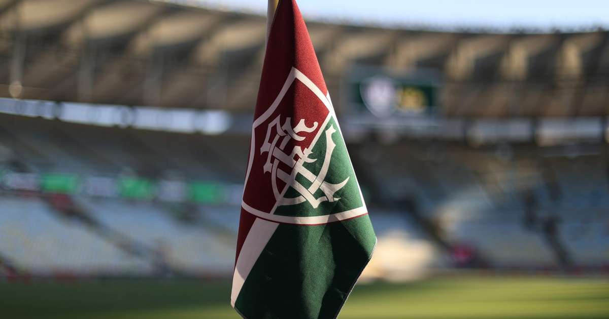 Alvo frequente da torcida do Fluminense recorre a psicólogo para lidar com vaias