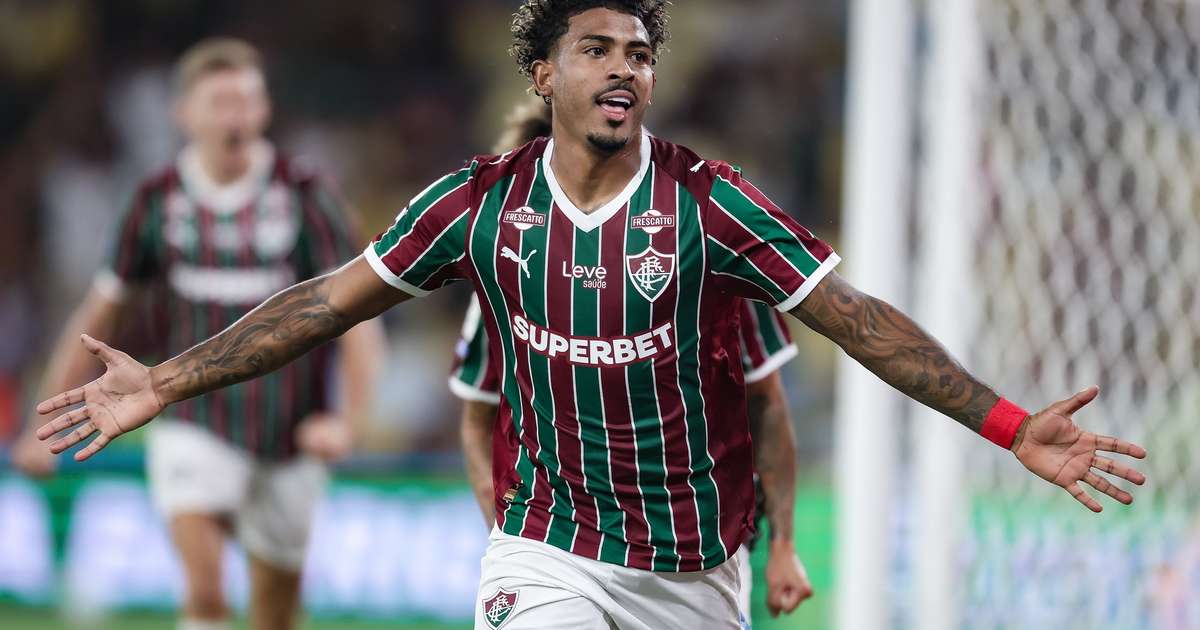 Fluminense supera paredão da Chapecoense e vence no Maracanã