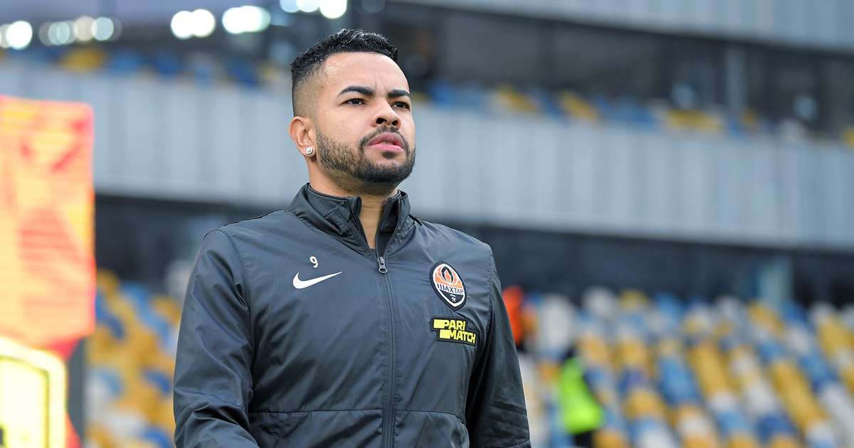 Ex-Corinthiano Se Lança na Nova Função como Comentarista em Rede Multiplataforma