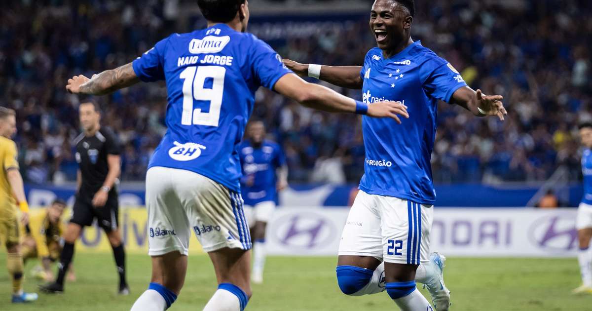 Cruzeiro Supera Boca Juniors em Confronto Equilibrado pela Libertadores