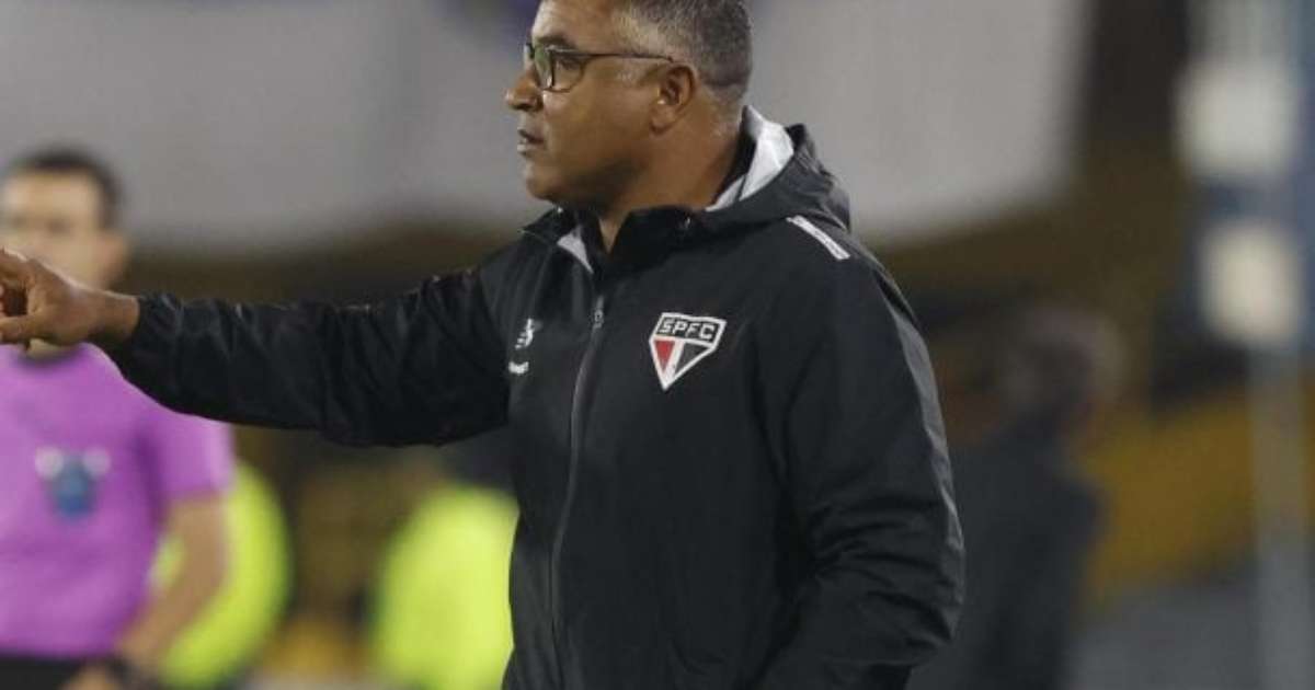 Roger valoriza empate na altitude e explica estratégia do São Paulo