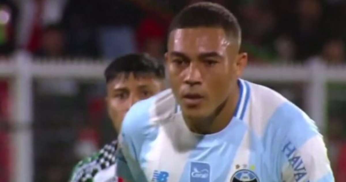 Carlos Vinícius sofre revés inédito com três pênaltis perdidos em duelo entre Palestino e Grêmio