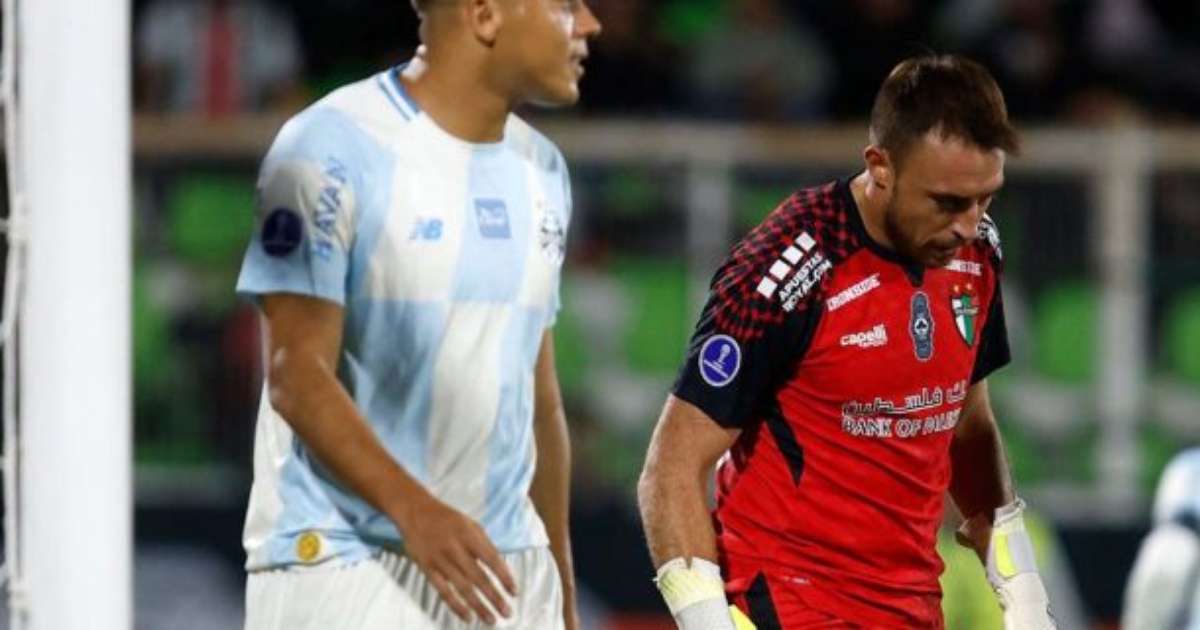 Carlos Vinícius Reflete Após Dificuldades nas Penalidades: Foi uma Noite Desafiadora