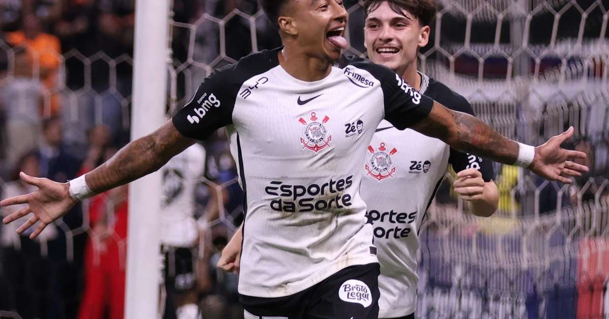 Histórico: Lingard marca, faz história e Corinthians bate Peñarol e dispara na liderança do grupo