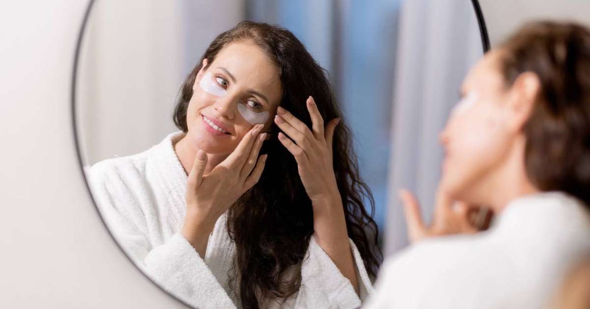 A ciência do cuidado noturno: por que a pele se regenera enquanto você dorme e como isso afeta sua rotina de skincare