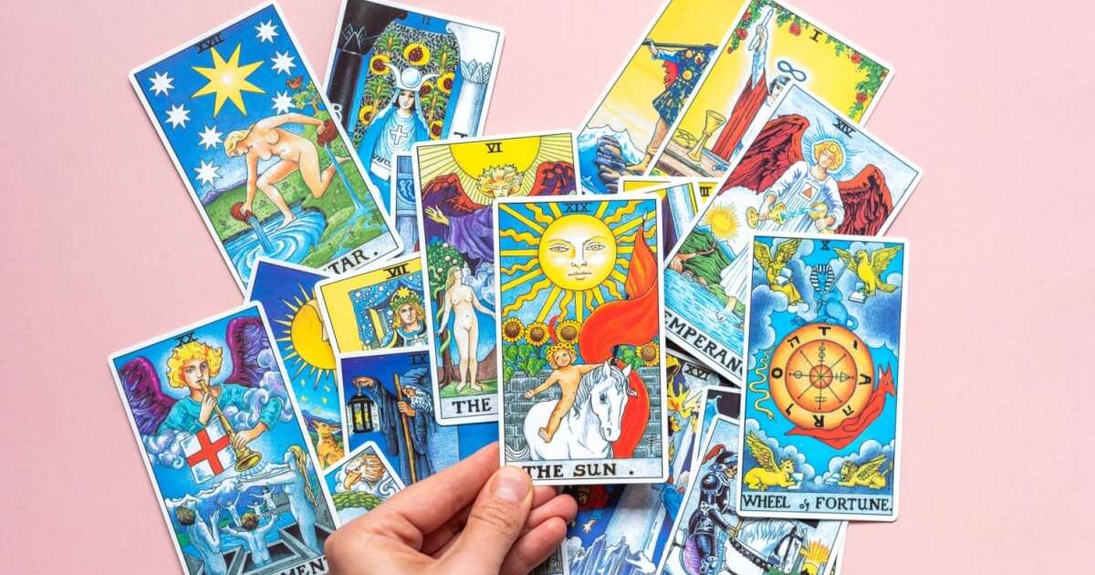 Tarot semanal: previsão para os signos de 04 a 10 de maio de 2026