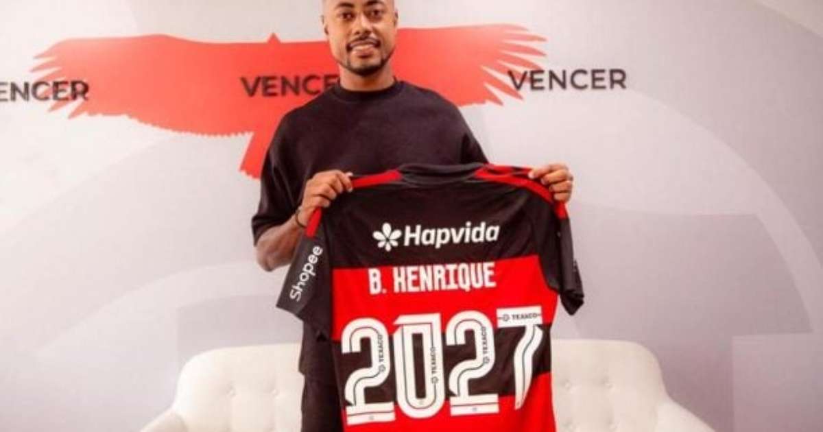 Flamengo renova com Bruno Henrique até 2027