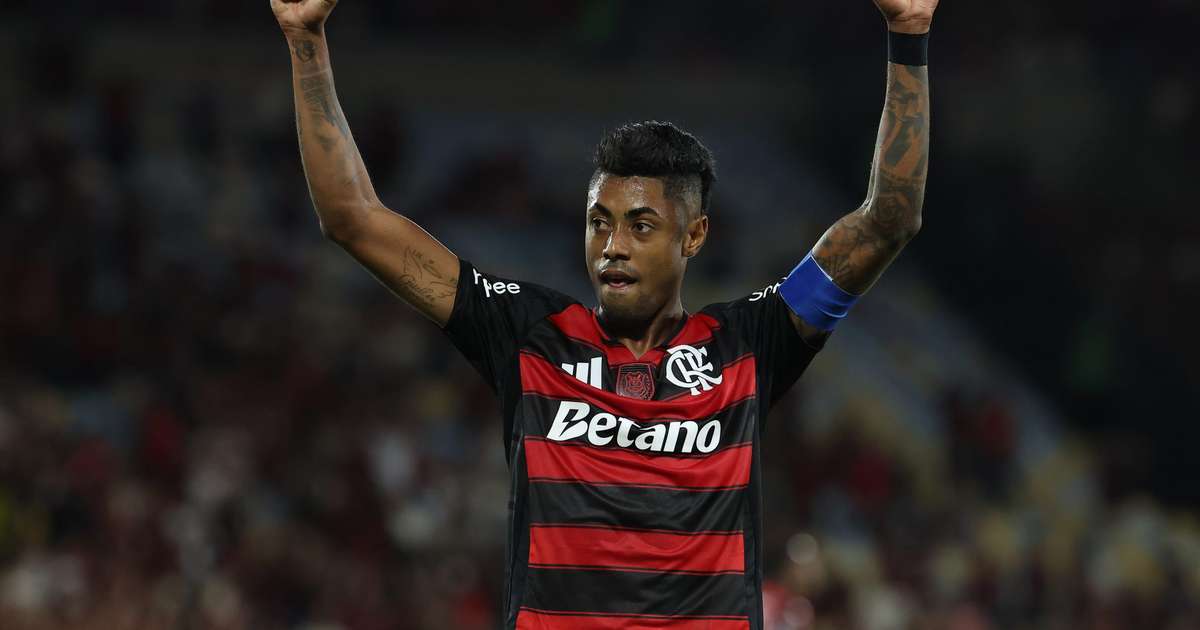 Ídolo em vida: Bruno Henrique será homenageado com busto pelo Flamengo; entenda
