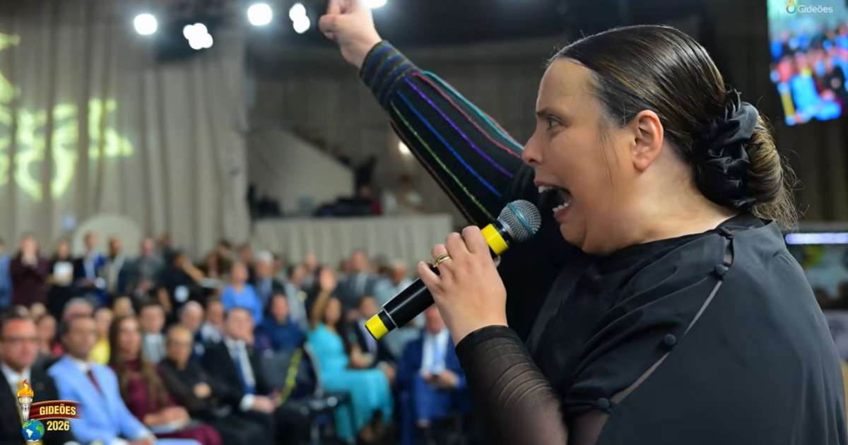 ‘Pare de orar por ele e ore por você’: quem é a pastora que viralizou com pregação contra violência doméstica?