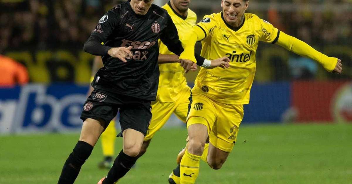Empate entre Platense e Peñarol garante classificação do Corinthians às oitavas da Libertadores