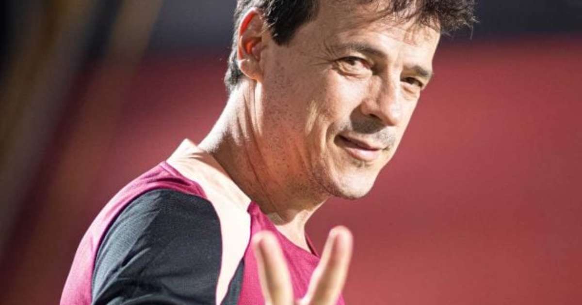 Diniz Livre: Técnico do Corinthians Garantido no Clássico de Domingo após Absolvição do STJD