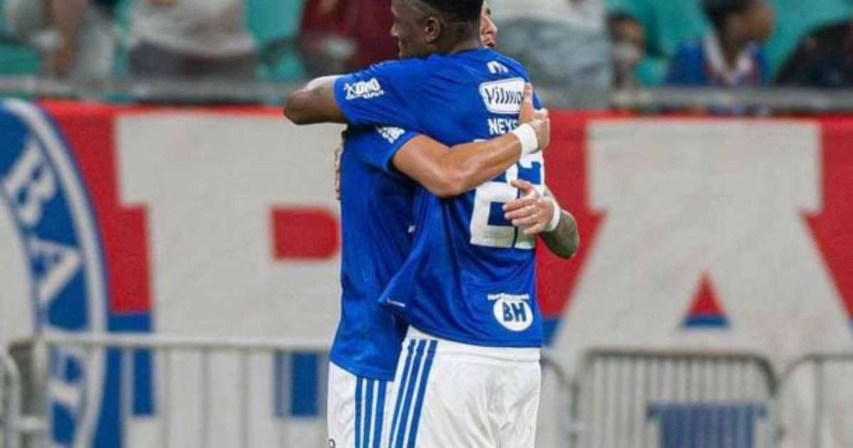 De virada, Cruzeiro bate o Bahia e sobe na tabela