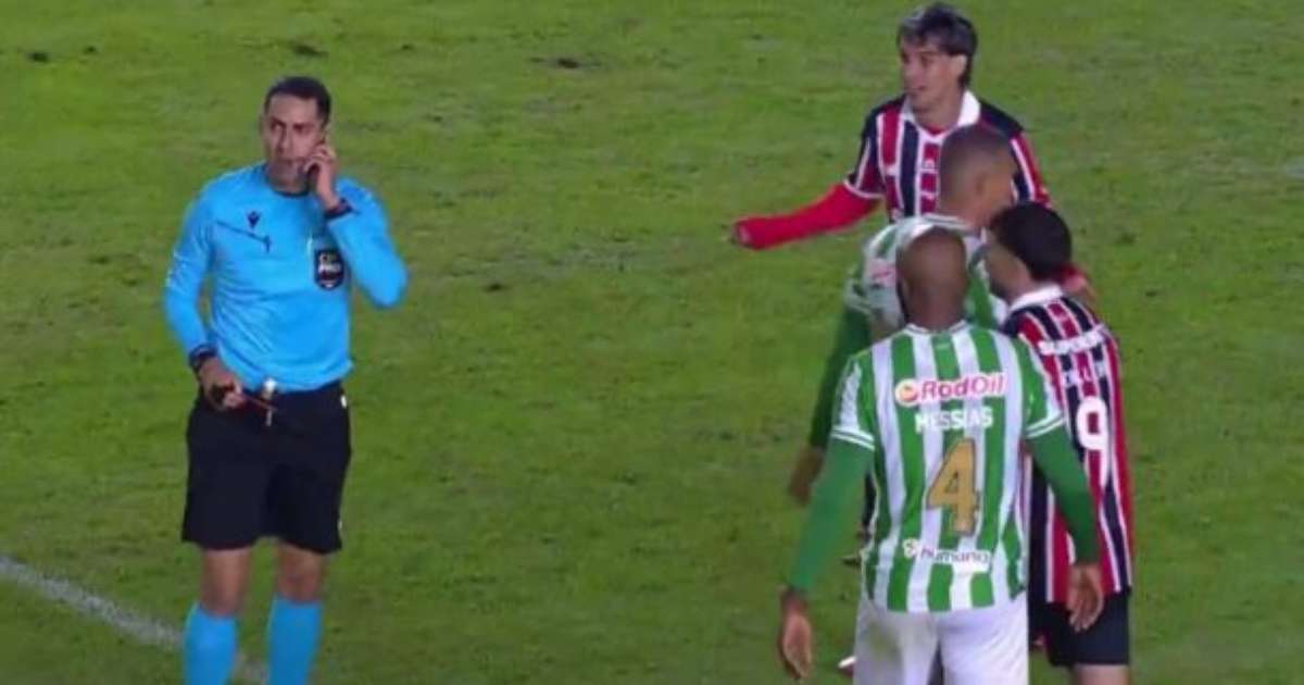 Juventude x São Paulo: Ferreirinha é expulso com 30 segundos em campo