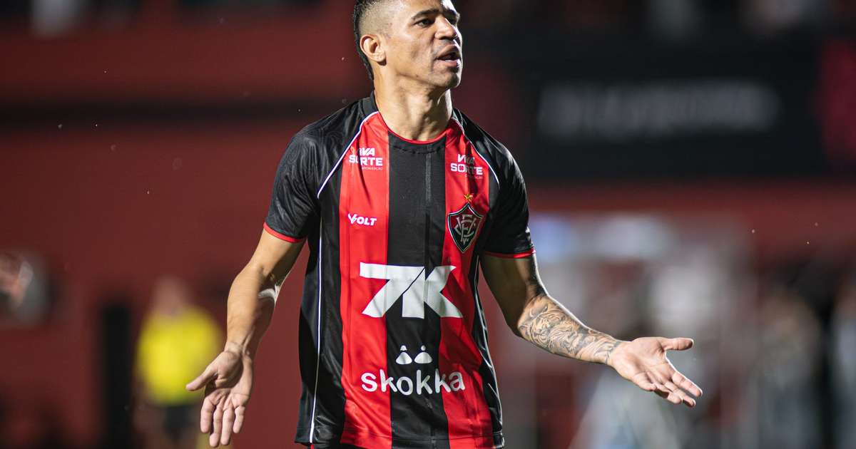 Vitória vence o Flamengo no Barradão e avança na Copa do Brasil