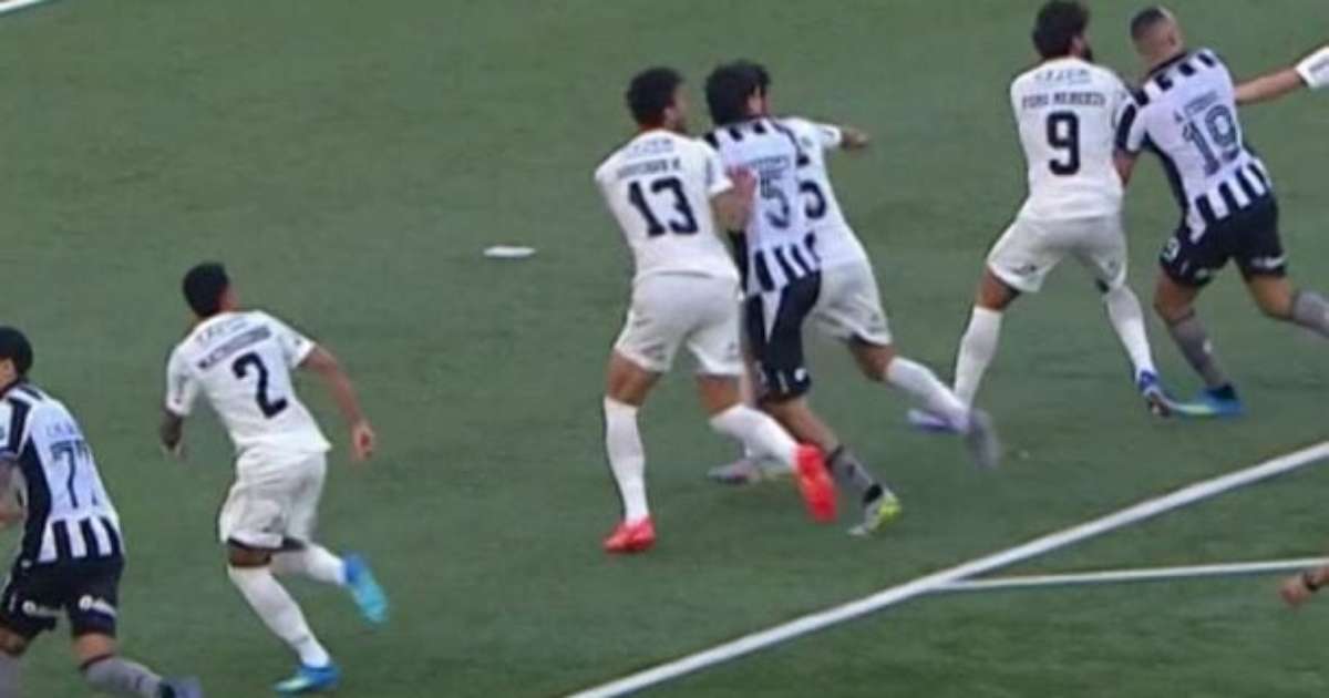 Era pra ter sido marcado? Internautas criticam anulação de pênalti