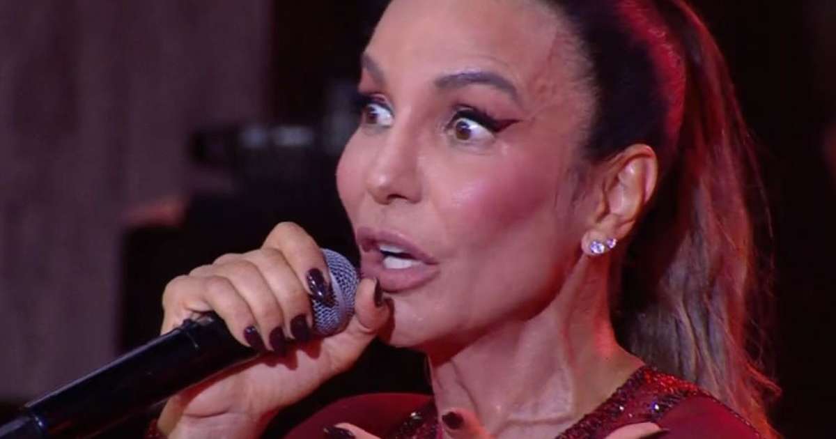 Quem é o novo affair de Ivete Sangalo? Cantora foi flagrada aos beijos em casamento