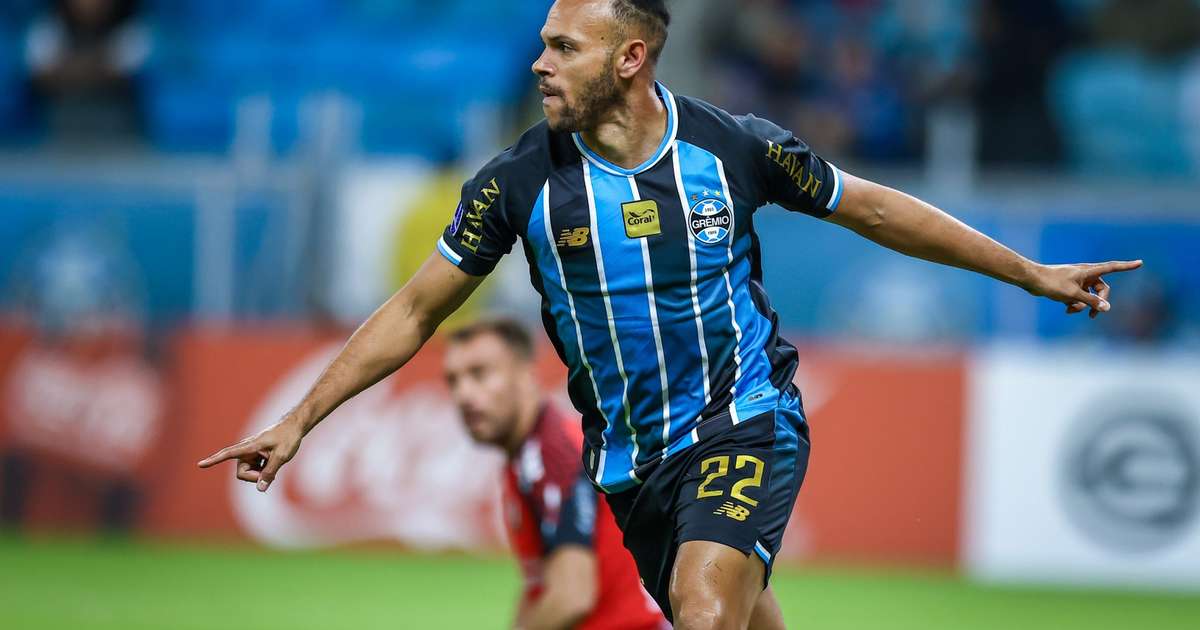 Braithwaite e Pavon garantem triunfo do Grêmio e fortalecimento na briga pela liderança na Sul-Americana