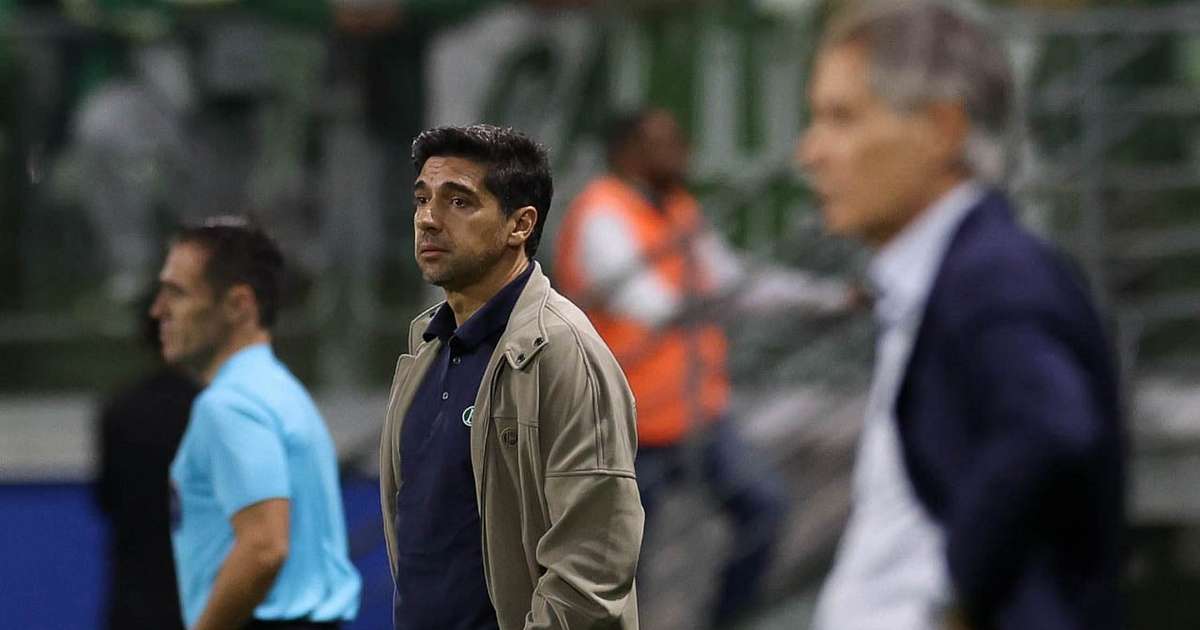 Abel Ferreira critica calendário e admite erros antes da Copa