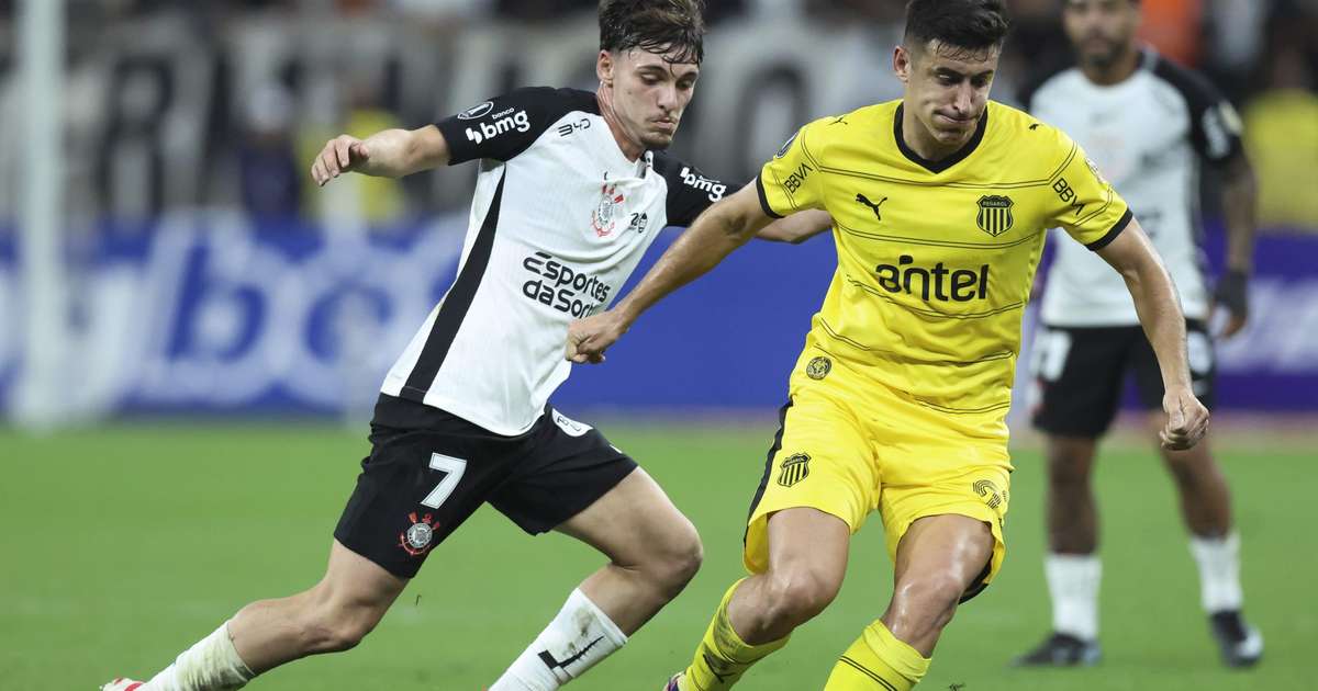 Corinthians assegura liderança do Grupo E da Libertadores ao empatar com o Peñarol