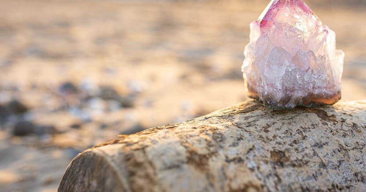 Como usar pedras: segredos dos cristais para energia, equilíbrio e bem-estar