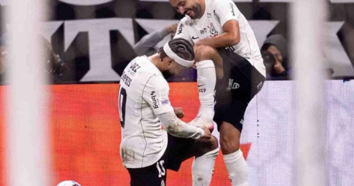 Corinthians Brilha e Supera o Atlético em Reestreia de Memphis Depay