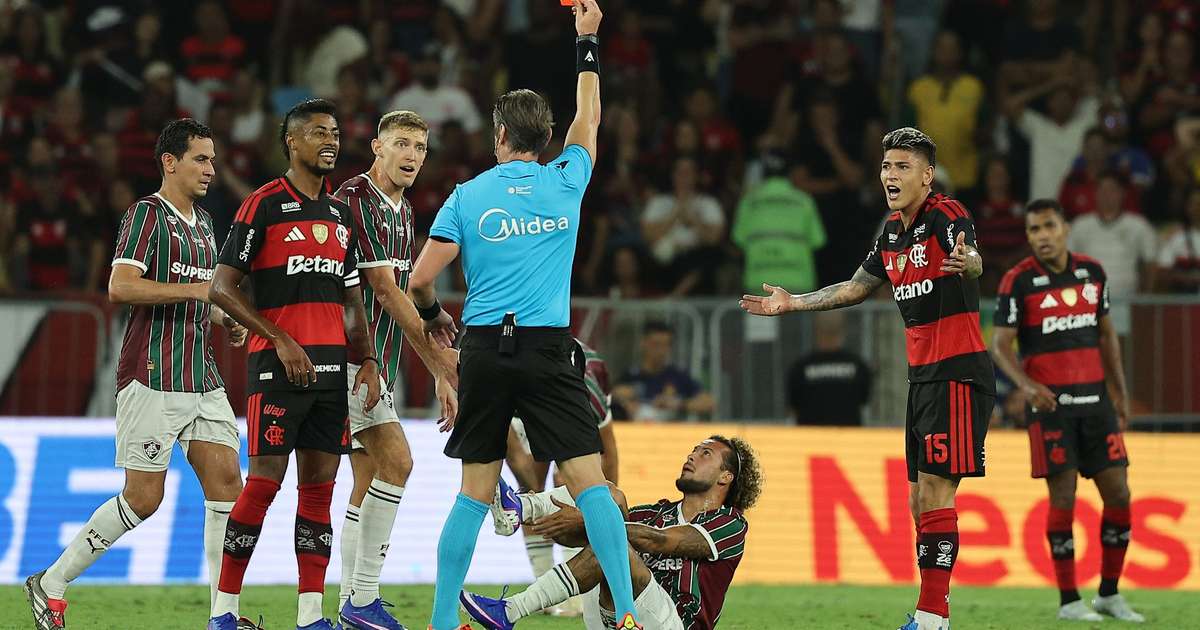 Flamengo enfrenta crise disciplinar: número de expulsões supera o total de 2026