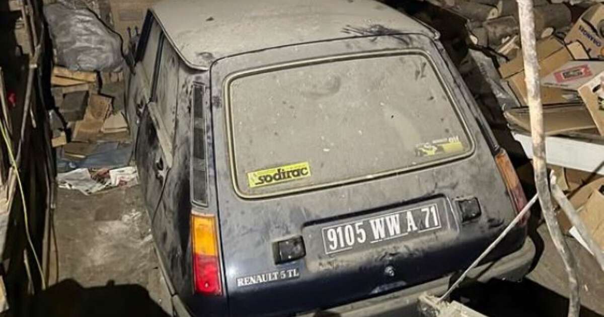 O mistério do Renault 5 que ficou acumulando poeira em uma garagem francesa por 44 anos: ele tem apenas 12 km rodados e acaba de ser vendido por uma fortuna