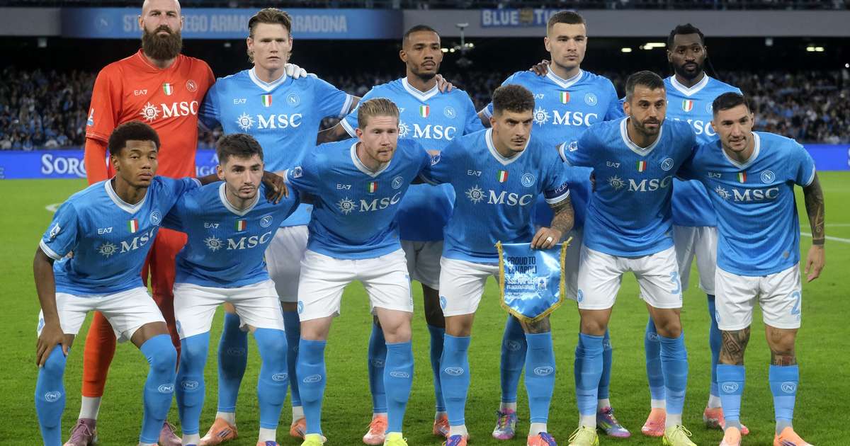 Napoli mira contratação de meia ex-Flamengo e Palmeiras