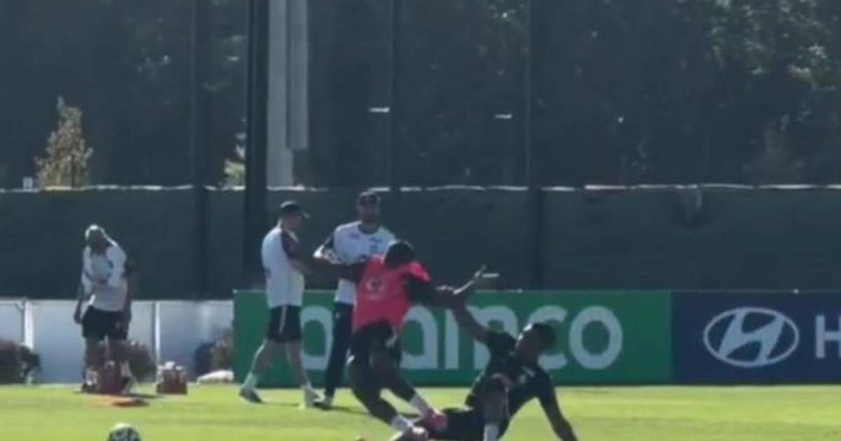 Casemiro e Endrick protagonizam dividida ríspida em treino da Seleção