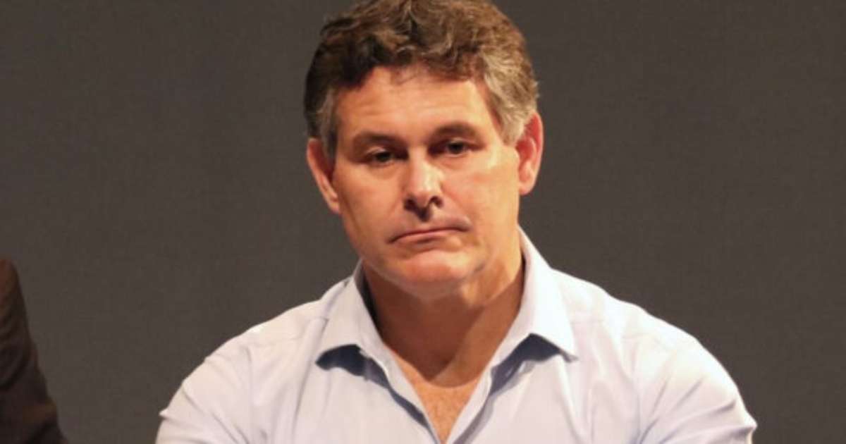 Conselheiros do Corinthians Demandam Saída Imediata do Vice-Presidente