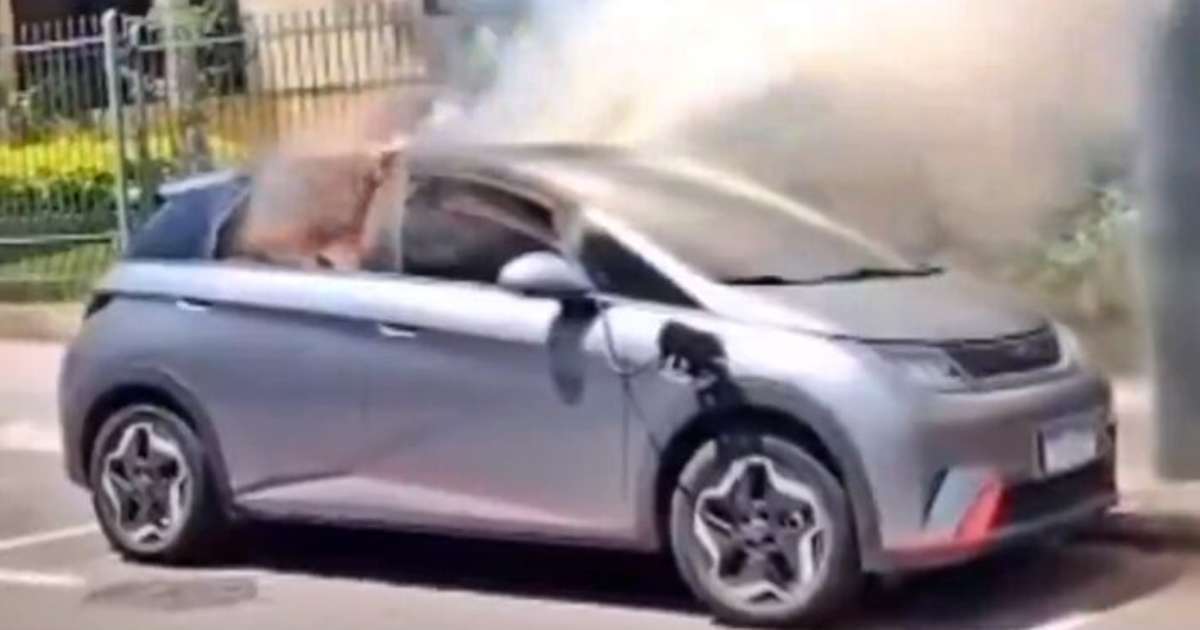 O problema dos carros elétricos não é pegar fogo; é a bateria