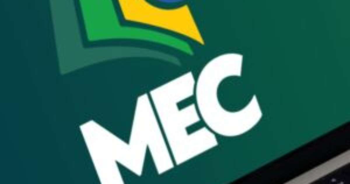 Imagem da Notícia Quer fazer mestrado gratuito? MEC reúne editais abertos em plataforma nacional
