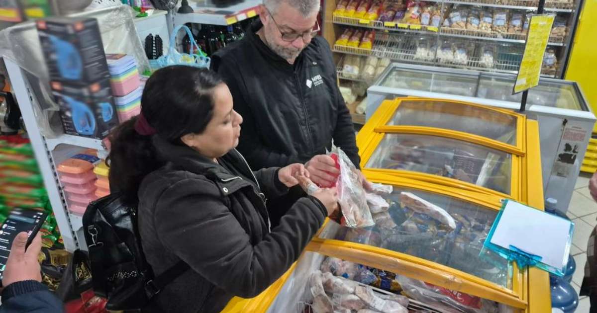 Fiscalização apreende uma tonelada de alimentos impróprios para consumo em Alegrete