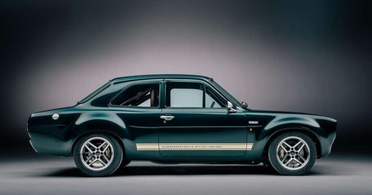 Ford Escort RS ressurge com 326 cv e custando mais de R$ 2 milhões